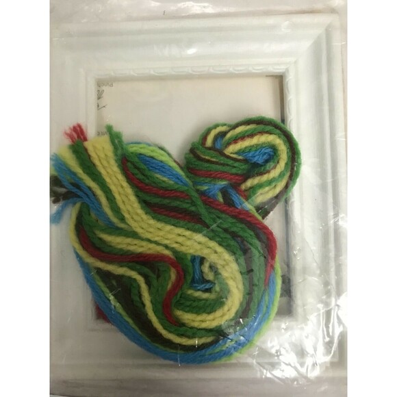 Vintage 1974 Pauline Denham Crewel Embroidery Needle Work Kit WINDMILL Frame - Picture 3 of 3